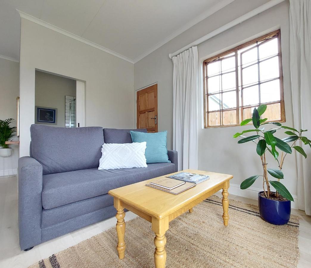 Upmarket Off Grid Cottage On Organic Farm In Secure Estate Howick Esterno foto